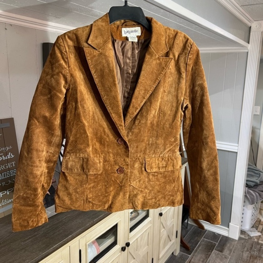 Leather Jacket​​